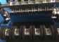 Ρόλος φύλλων Decking πατωμάτων μετάλλων οικοδομικού υλικού που διαμορφώνει τη μηχανή με τον κύλινδρο αποτύπωσης σε ανάγλυφο